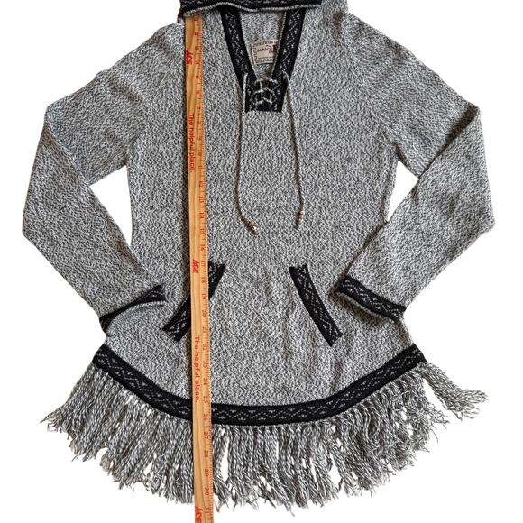 Alpaca Imports Boho Gray Handmade in Peru Knit Sweater Hoodie Small Fringe EUC - Picture 10 of 12